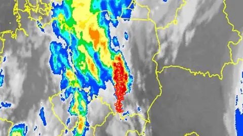 Burze nad Polską o godzinie 22.00 (sat24.com)