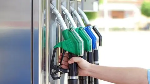 Wyprodukowali benzynę z powietrza i wody