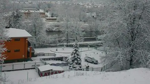 W Polsce znów zrobiło się biało. "Takiego śniegu jeszcze nie było"