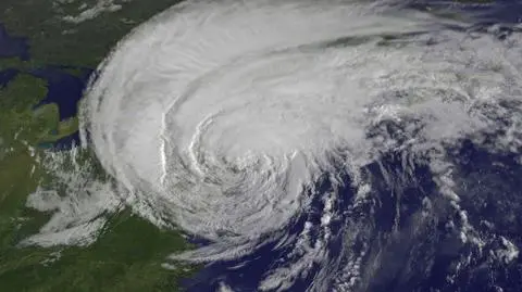 W połowie sezonu na Atlantyku pojawiła się Irene