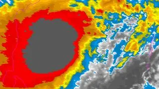 Mahasen 13 maja, zdjęcie w podczerwieni (JTWC)