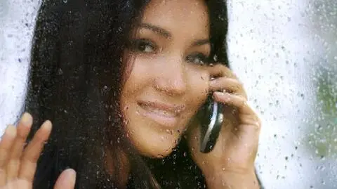 W czasie deszczu rosną rachunki za telefon