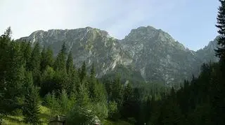 Giewont widziany od strony Doliny Strążyskiej