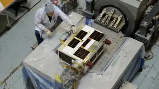 Satelita NEOSSat nie jest większy od walizki