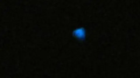 Mars w opozycji na czystym niebie. Oglądacie?