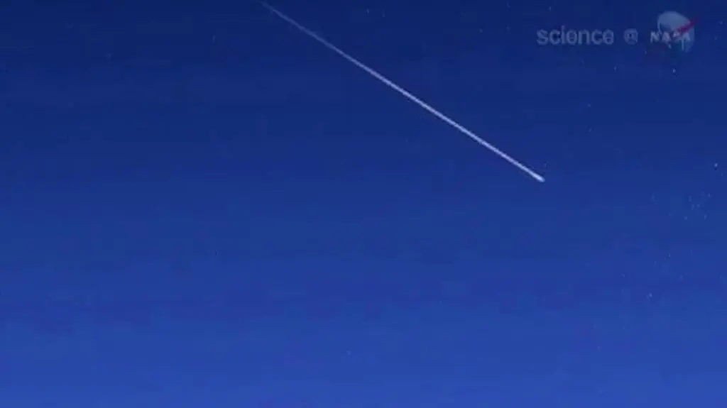 Eta Akwarydy - meteory związane z kometą Halleya (Science at NASA)