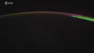 Gra świateł zorzy polarnej