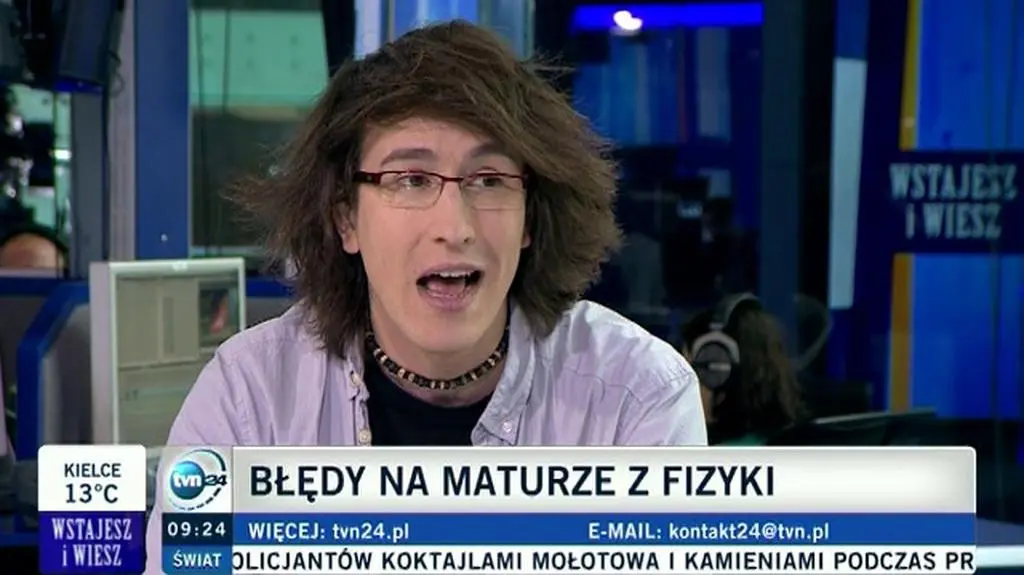 Karol Wójcicki z Centrum Nauki Kopernik o błędzie na maturze z fizyki (TVN24)