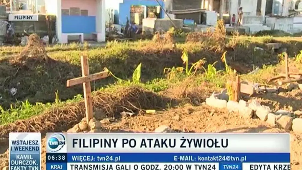 Masowe pochówki ofiar tajfunu na Filipinach