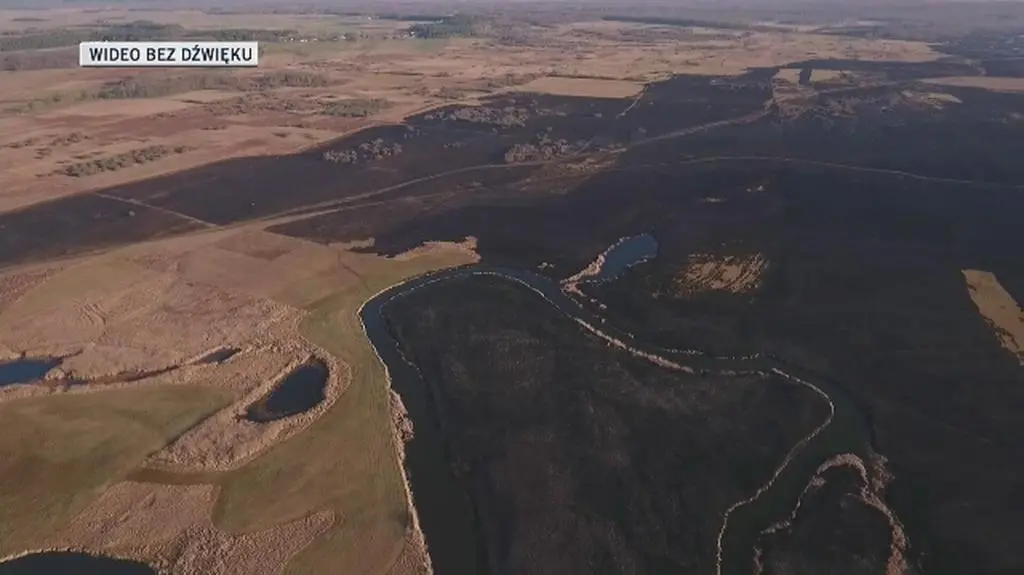Nagranie z kwietnia - widok z drona na spalone tereny BPN