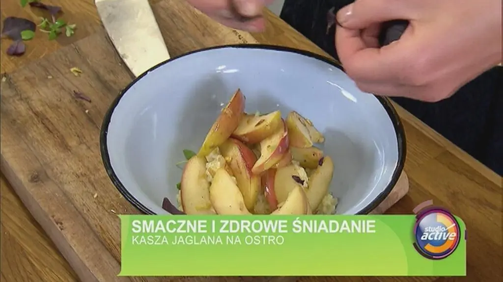 Pomysł na śniadanie: kasza jaglana na ostro