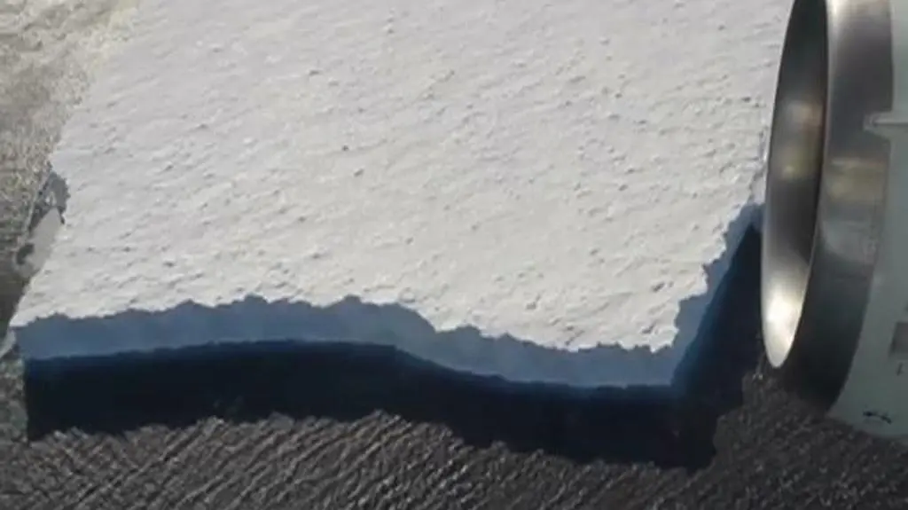 Powstawanie góry lodowej / NASA