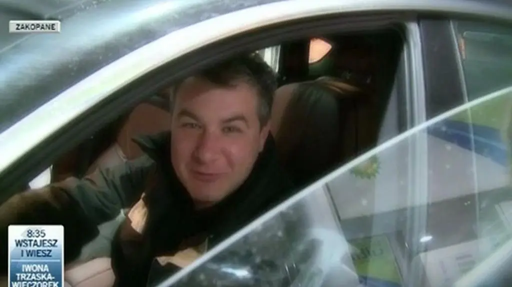 W Zakopanem zakopują się samochody (TVN24)