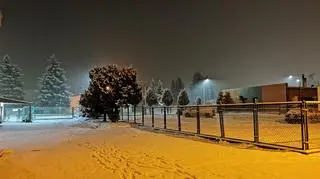 Śnieżna biała noc w Dzierżoniowie. 10.12.2021