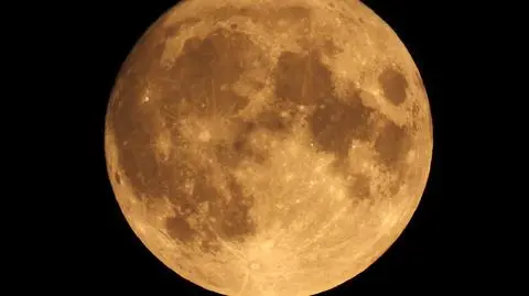 To była ostatnia superpełnia roku. Księżyc Jesiotrów w obiektywie Reporterów 24