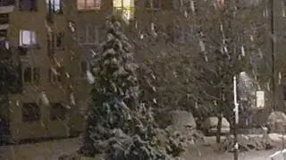 CHORZÓW GWAŁTOWNE ZAŁAMANIE POGODY OPADY ŚNIEGU