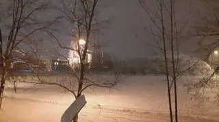 Mielec zasypany i ciągle śniegu przybywa 