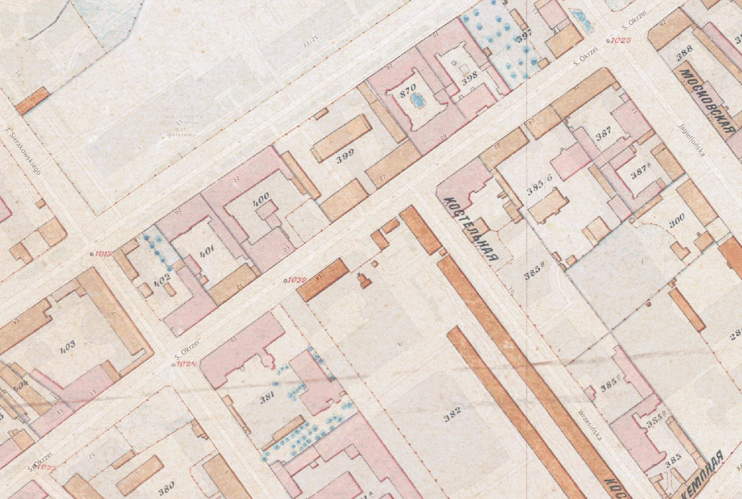Plan Lindleya z lat 1897-1901. U zbiegu Okrzei z Wrzesińską (dawniej Kościelną) widoczny jest pomnik upamiętniający istnienie kościoła i cmentarza