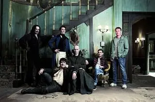 "Co robimy w ukryciu" / "What We Do in the Shadows"