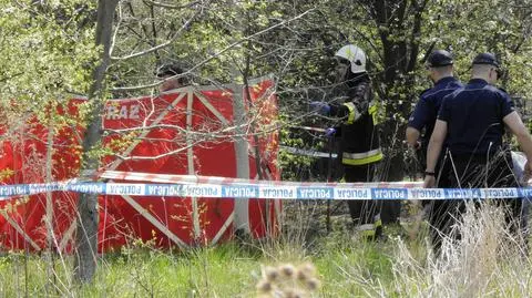 Mieszkańcy sprzątali teren, w studni znaleźli zwłoki