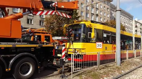 Zepsuty tramwaj na Grójeckiej. Utrudnienia