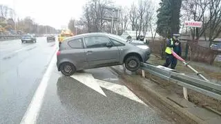 Mitsubishi na barierach