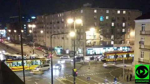 Autobus zderzył się z mercedesem. Jedna osoba w szpitalu