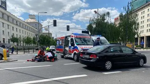 Zderzenie na Muranowie. Rowerzysta trafił do szpitala 