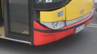 Potrącenie rowerzysty przez autobus 