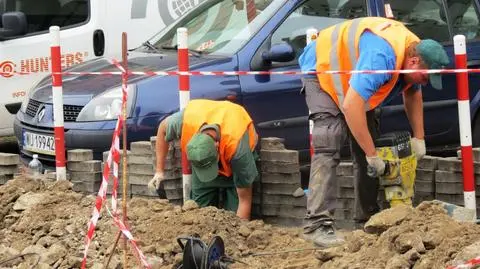 86 nowych latarni oświetli Al. Jerozolimskie