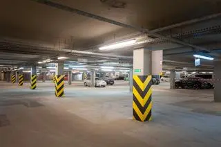 Remont parkingu pod placem Krasińskich