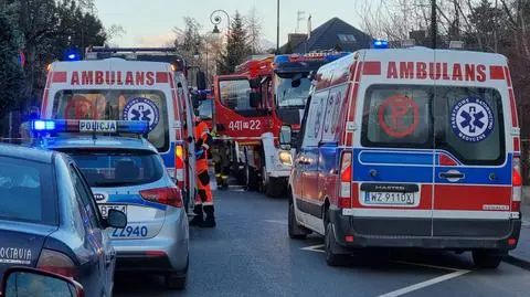 Pożar kamienicy. Pięć osób, w tym dwoje dzieci w szpitalu