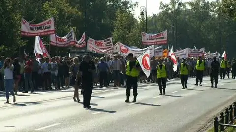 Sadownicy wyszli na ulice.  Żądają wyższych cen skupu jabłek