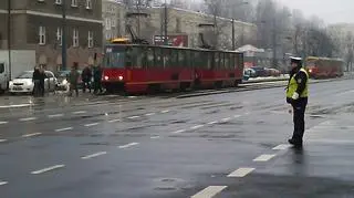 Awaria sygnalizacji świetlnej al. Solidarności/ul. Żelazna fot. Dawid Krysztofiński/tvnwarszawa.pl