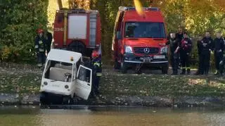 Melex stoczył się do akwenu