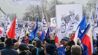 Manifestacja KOD w Warszawie