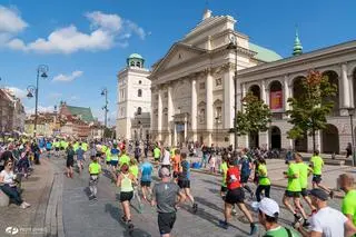 Tak wyglądała 15. edycja Półmaratonu Warszawskiego w 2021 roku