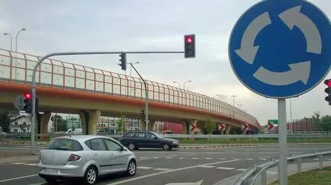 Są już światła na węźle Marsa