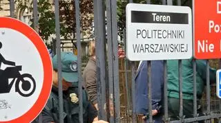 Akcja służb przy Nowowiejskiej