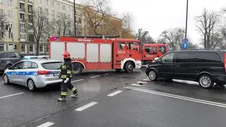 Wypadek na skrzyżowaniu Wołoskiej z Madalińskiego