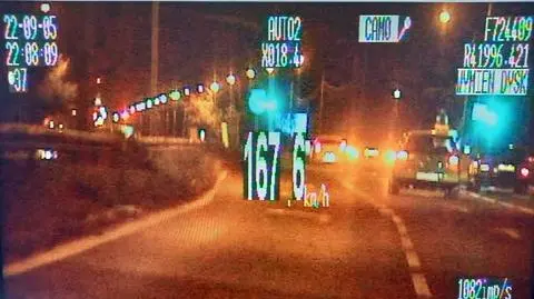 Nie miał prawa jazdy, auto pożyczył od kolegi, jechał 167 km/h w terenie zabudowanym