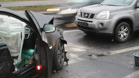 Wypadek trzech samochodów na Wisłostradzie