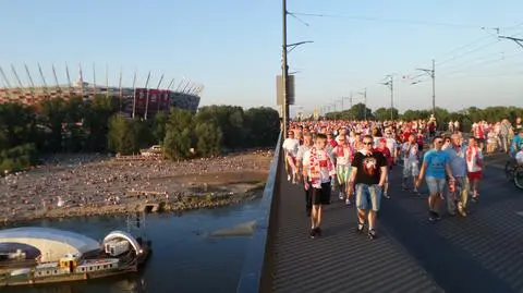 Szczęśliwi kibice wracali po zwycięstwie Polaków