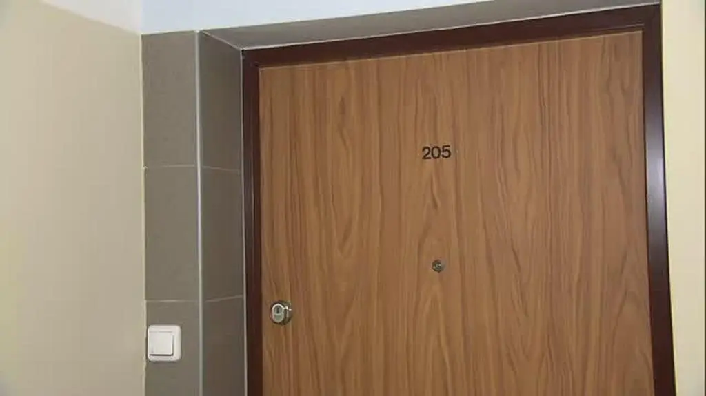 Pęknięcia w budynku przy Piaskowej