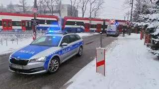 Auto zderzyło się z pociągiem