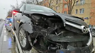 Zderzenie dwóch aut na Ochocie