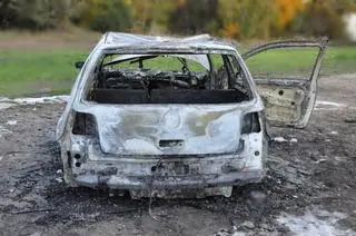 Sprawca kolizji podpalił cudze auto
