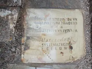 Piwnice XIX-wiecznej kamienicy przy Twardej