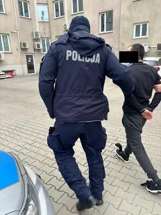 Policjanci zatrzymali czterech obcokrajowców