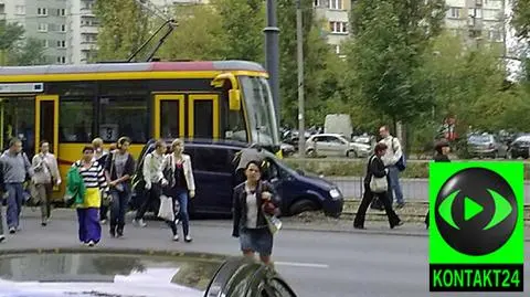 "9" zderzyła się z osobówką na Grójeckiej
